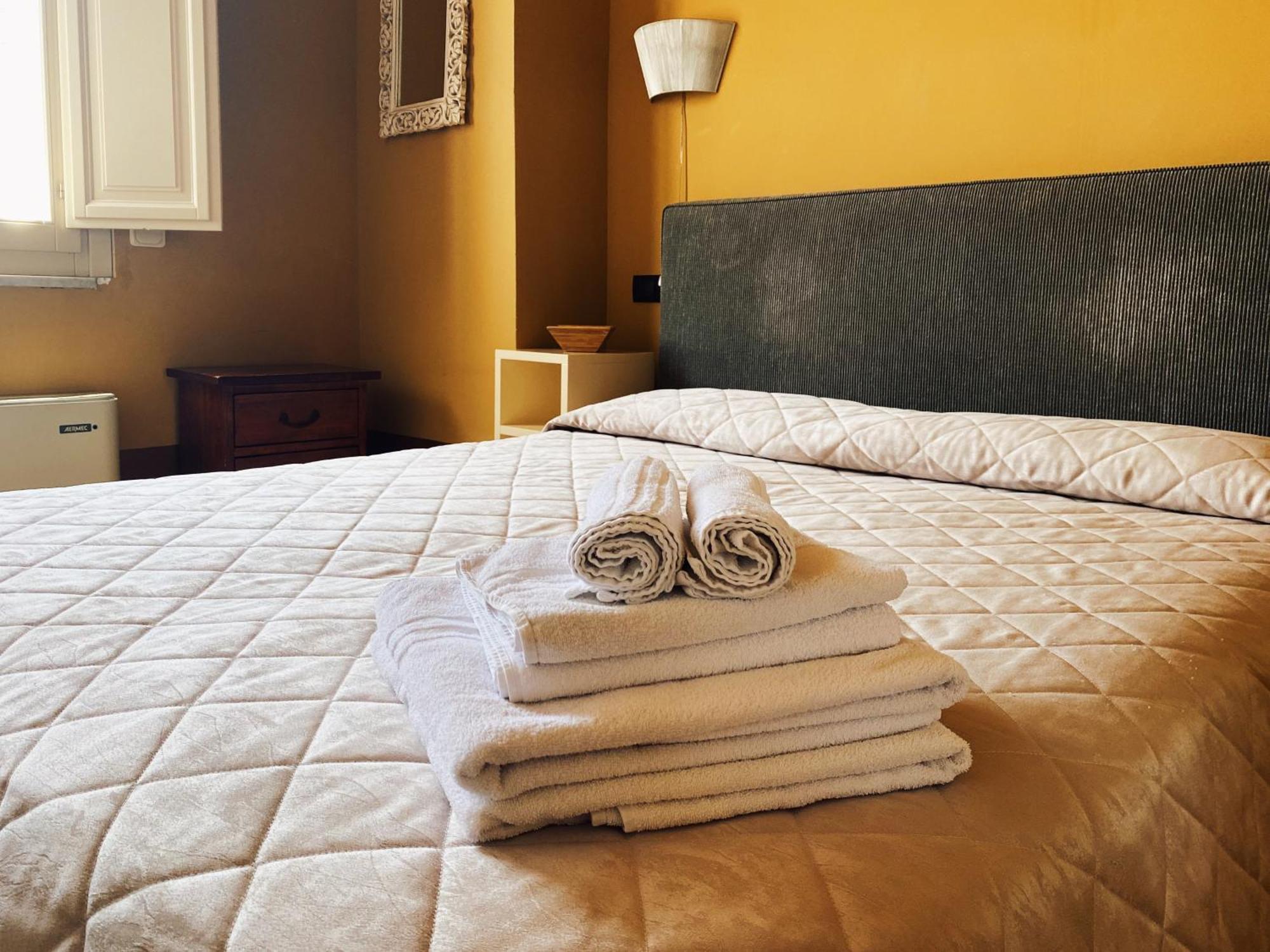 Palazzo Gambuzza Aparthotel Ispica Ruang foto