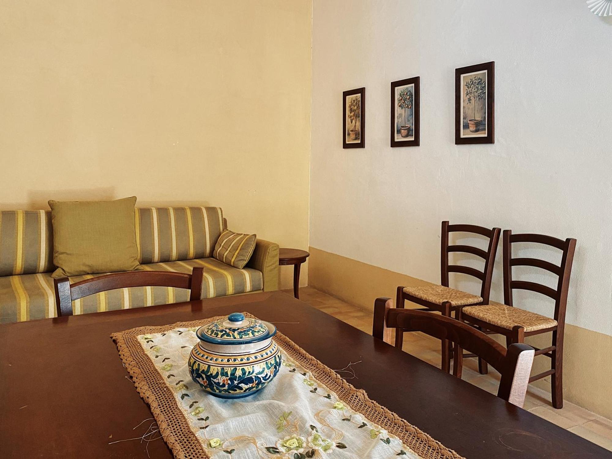 Palazzo Gambuzza Aparthotel Ispica Ruang foto