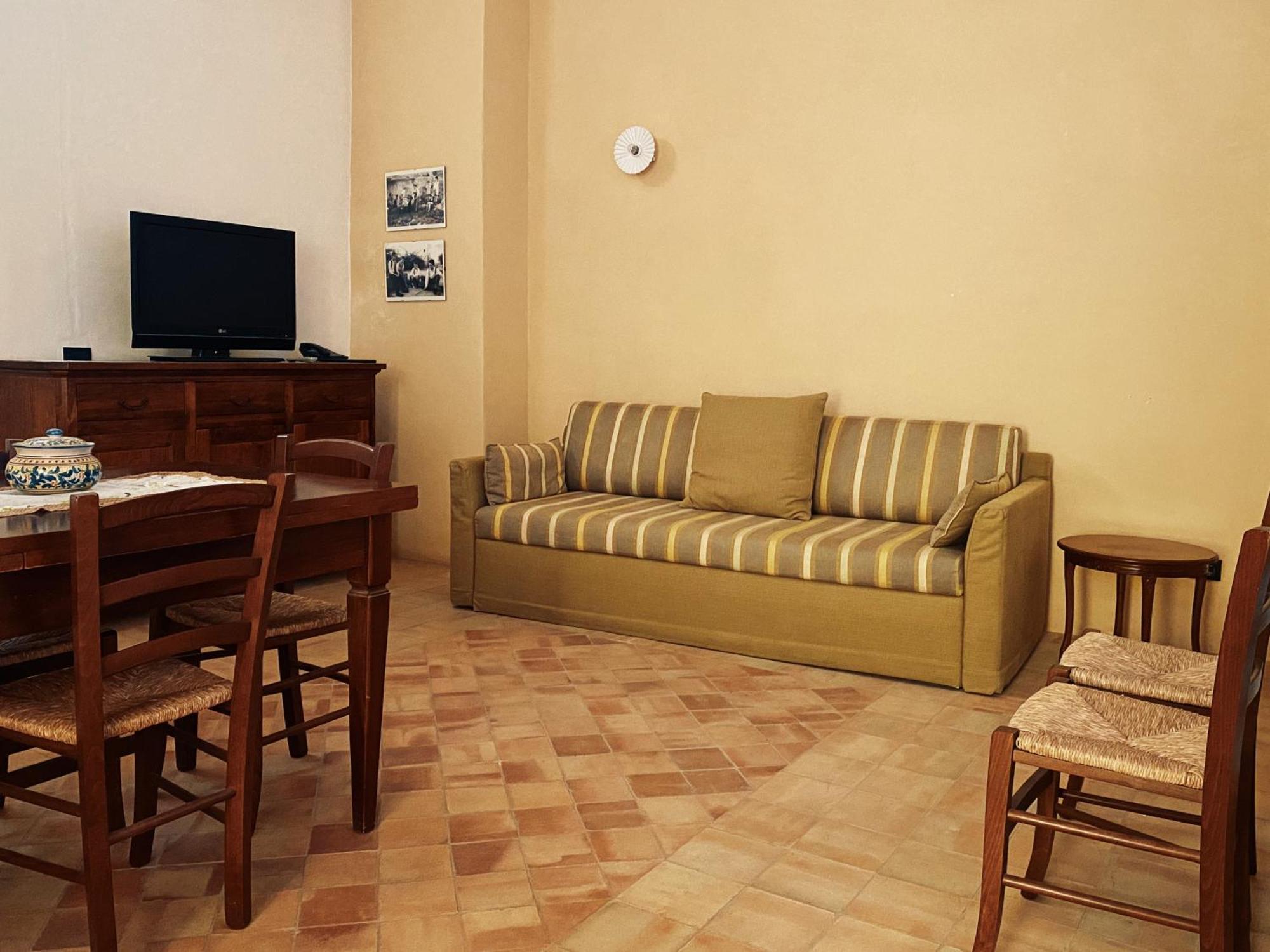 Palazzo Gambuzza Aparthotel Ispica Ruang foto