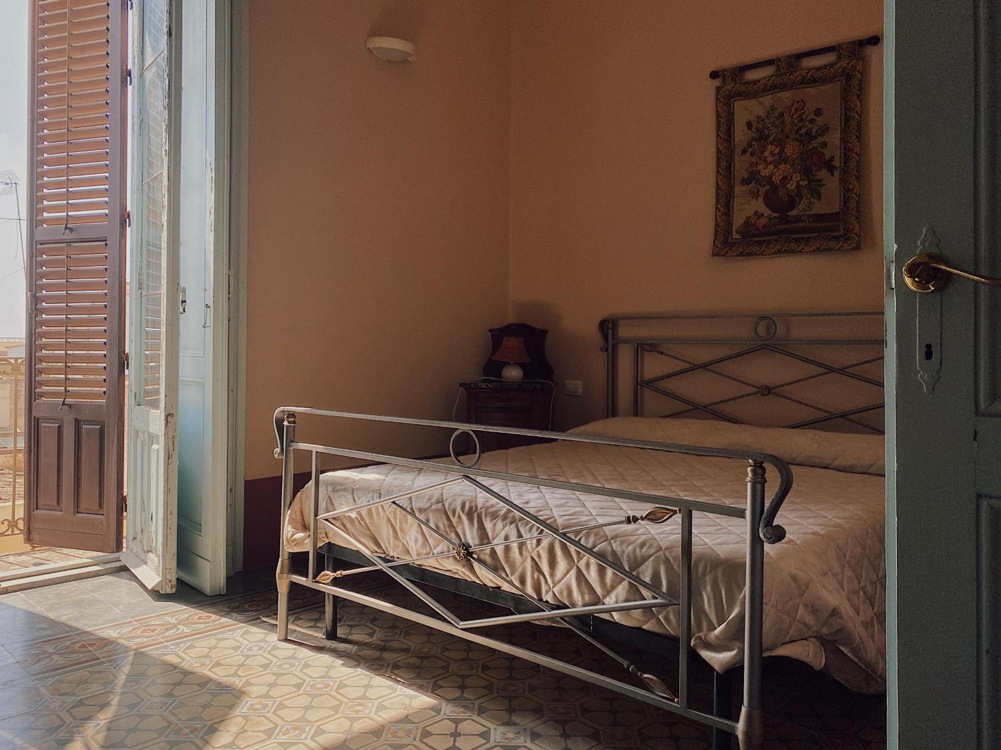 Palazzo Gambuzza Aparthotel Ispica Ruang foto